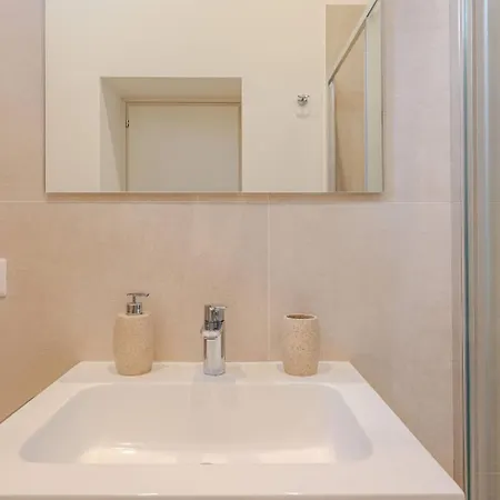 Ripetta Views Luxury And Δωμάτια σε οικογενειακή κατοικία *